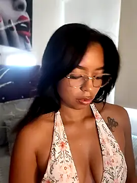 nathyjonees live cam on StripChat