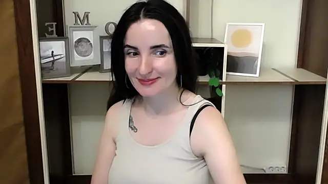 LaimaV_ live cam on StripChat