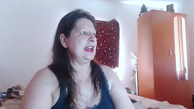 ExtasyMature live cam on StripChat
