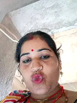 Hot_kamla