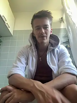 Toyjungee live cam on StripChat