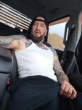 Beardedtattood webcam