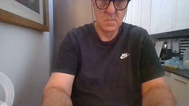 ANONIMO7735 webcam