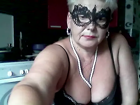 Lisa_Suzie webcam