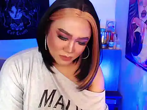 MelindaOnDuty_ webcam