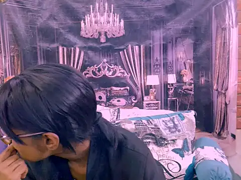 IndianRebel4u2Luv webcam