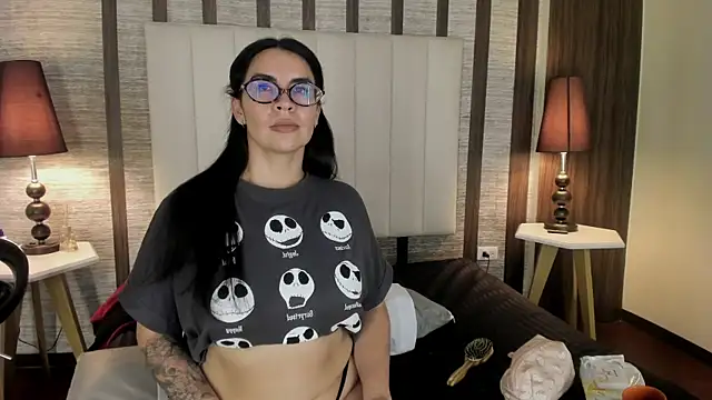 Hannah_Cross webcam
