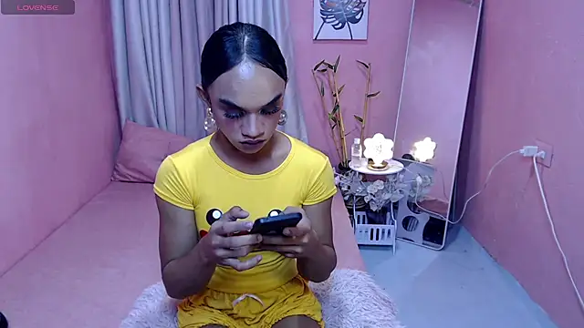 VivienneLuxe webcam