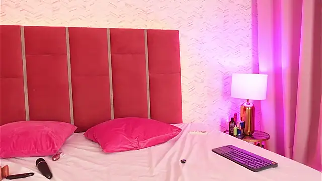 TessaTwistt webcam
