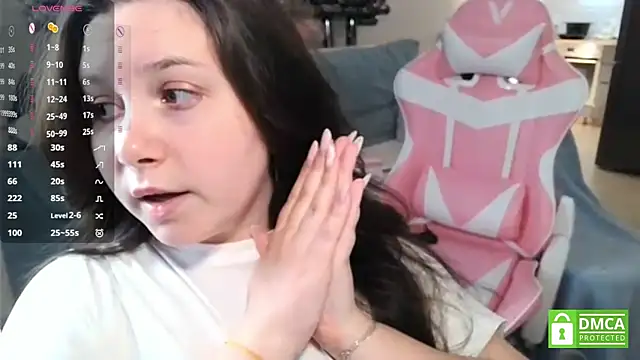 WhitneySimon webcam