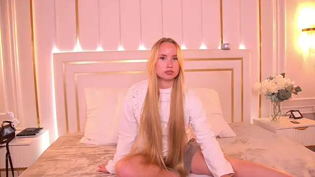 CandiceHit webcam