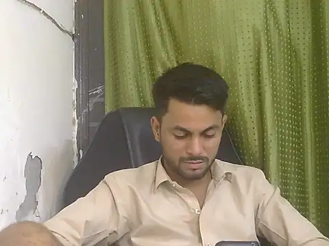 Stubborndesiboy webcam
