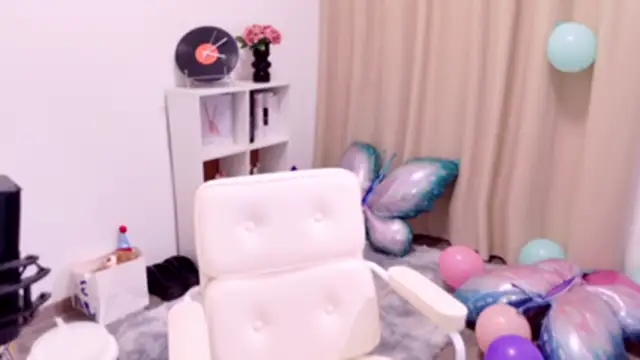 Sultry-01 webcam