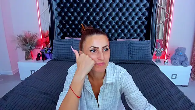 Rebecca_Diamond webcam