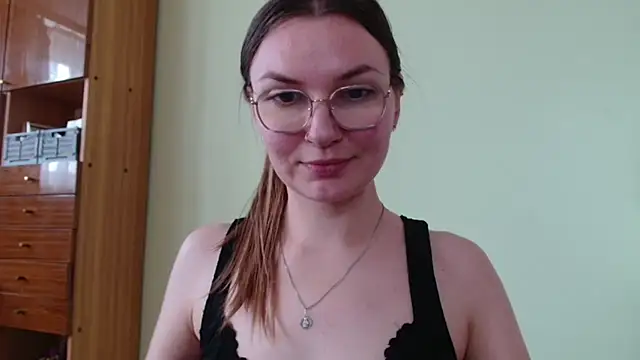 LooveELLYx webcam