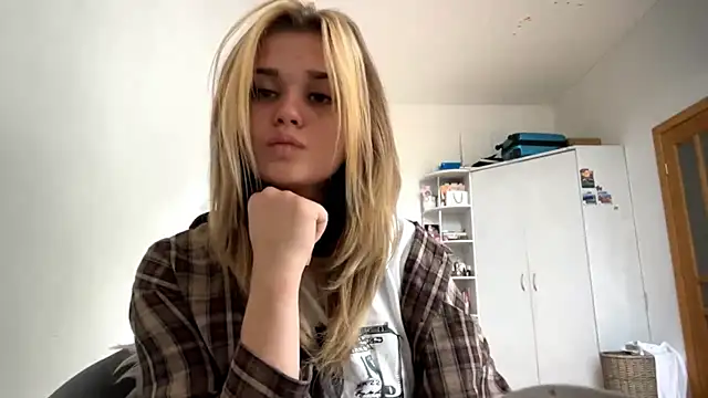 MiaRoika webcam