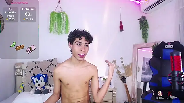 huge_armound (M young) - 🦜 Party W CUM NOW 💦LUSH ON🤍