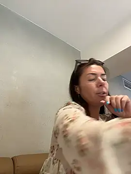 eveangelll (F milf) - Squirt in restaurant?🔥💦💦💦💦