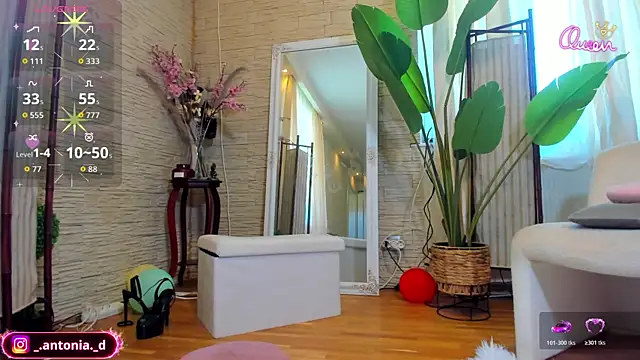 Bella_Posh webcam