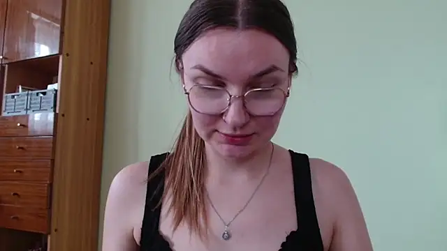 LooveELLYx webcam