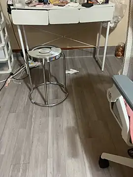 Mina048 webcam