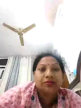Cute-Janvi20 webcam