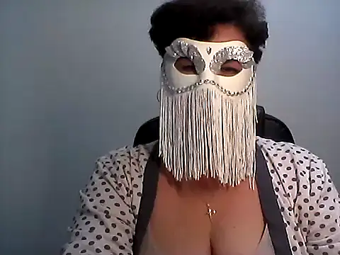 EllaLove2277 webcam