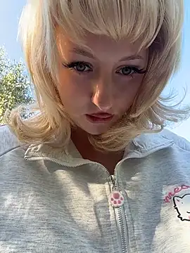 ronniekiss (F young) - topless walk in the forest