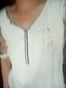 Momo-biki webcam