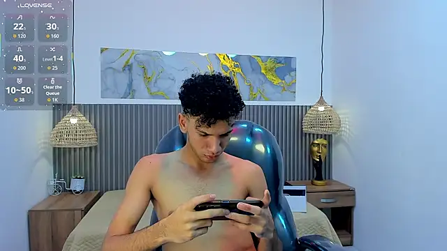 jdwhite18 (M twink) - cum show