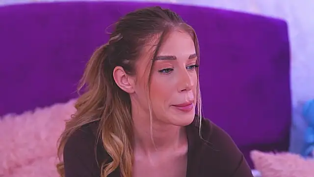 EllinaNuria webcam