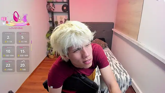 stich_23 (M twink) - 🔥Show balls + jerk off close cam🔥