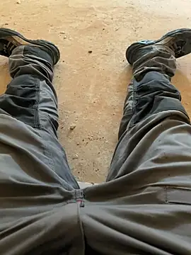 jojoboy_fun67 (Ask my age) - J’enlève le pantalon