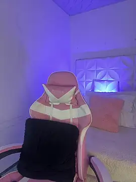 Ivonny_Goldie webcam