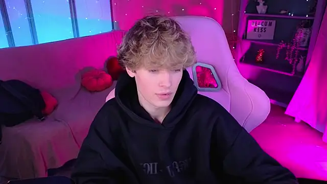 kevingarsiaa (M twink) - jerk off 2 min
