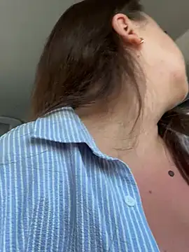 Sara_Hug webcam