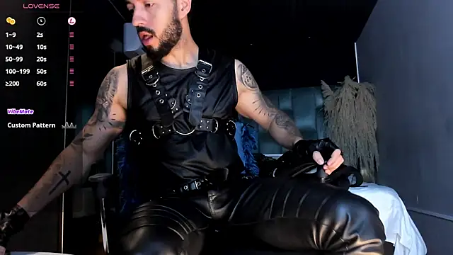 markwalker__ (M young) - Play with my cock while smoke clouds😈