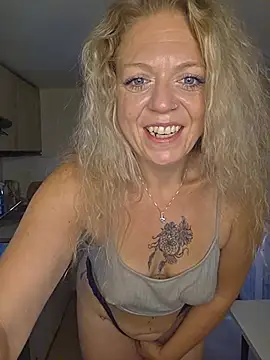 Anna-LustigOfficial