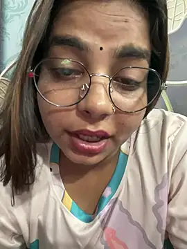 Himani_0122 webcam