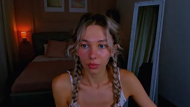 LuluAlis webcam