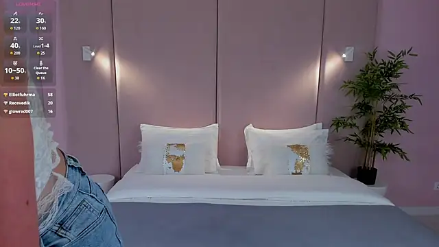 janicecollins - JaniceCollins's free webcam - UK Sex Cams