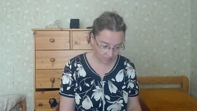 smart_rose - Smart_Rose's free webcam - UK Sex Cams