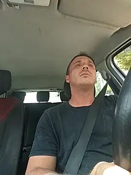 WadedGuzzling webcam