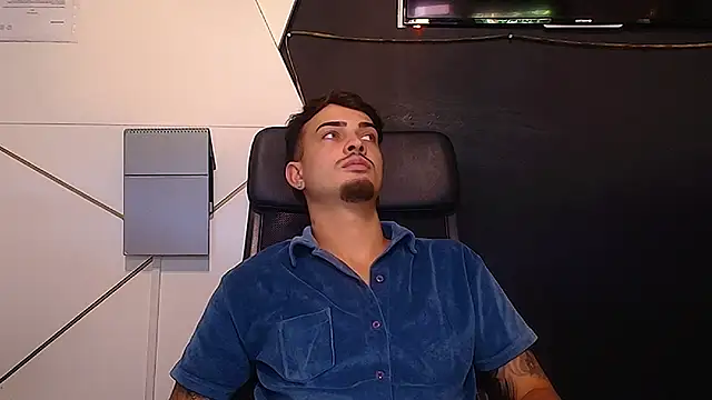 BrandonTate webcam