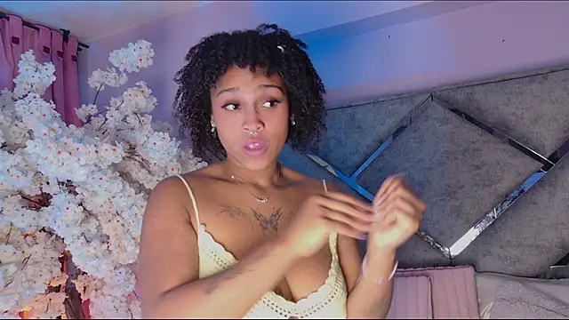 Elith_noa webcam