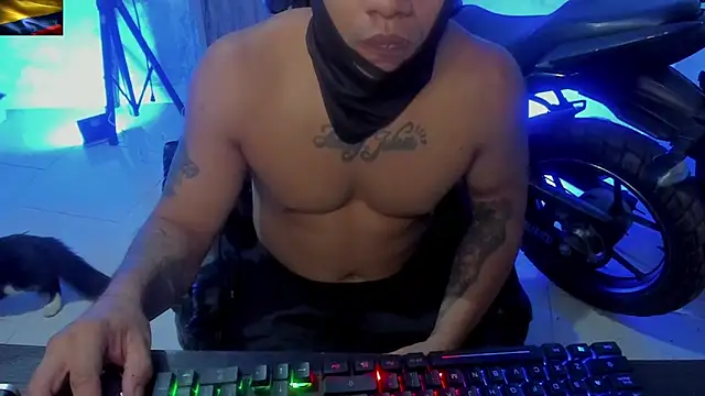 zeus_7777 webcam