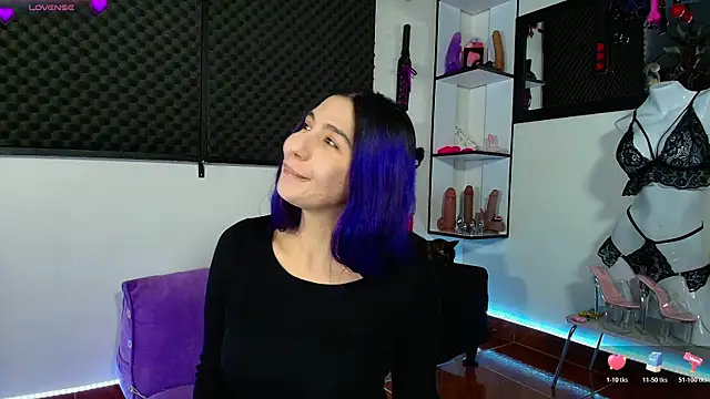 karlamoon23 webcam