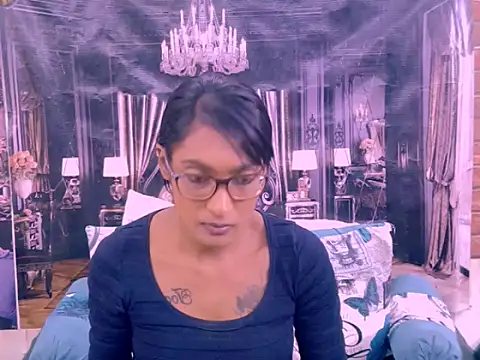 IndianRebel4u2Luv webcam