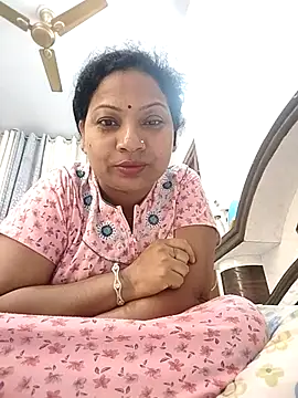 Cute-Janvi20 webcam