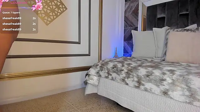 NaylaGrey webcam